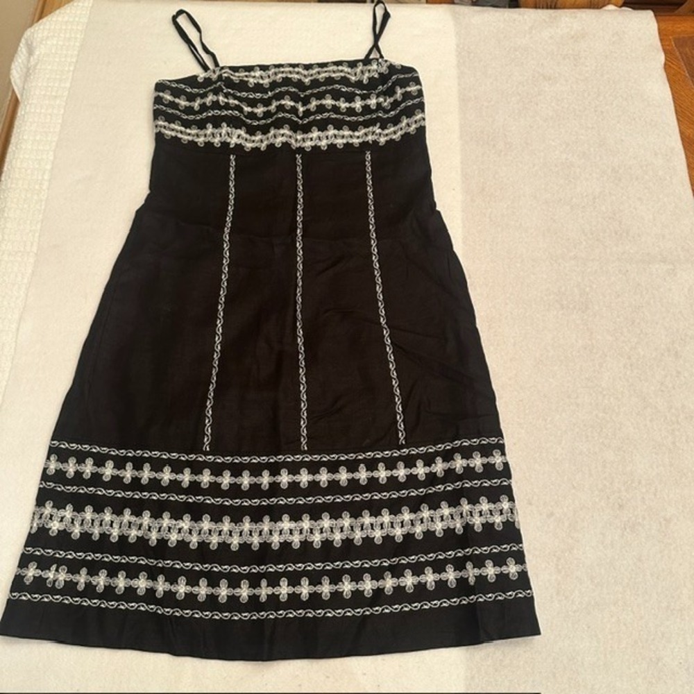 Ann Taylor LOFT Black Embroidered Sundress Size 6 Spaghetti Strap Boho Chic